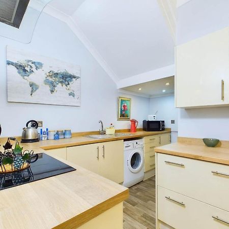 Loveliest Homes Paignton - Sea Front Location With Parking Екстериор снимка