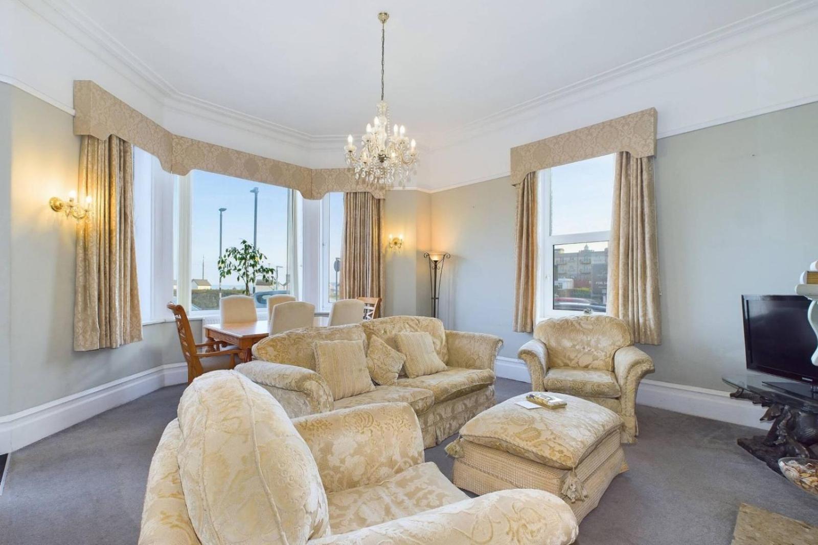 Loveliest Homes Paignton - Sea Front Location With Parking Екстериор снимка
